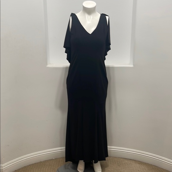 ZAC Zac Posen Dresses & Skirts - Zac Zac Posen Black Crepe Maxi Gown Ruffle Accent At Back Size 14